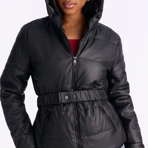 Women's Black Hooded Puffer Jacket
